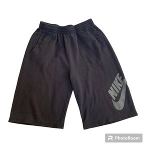 Nike SB Skateboarding Sweat Shorts With Big Logo